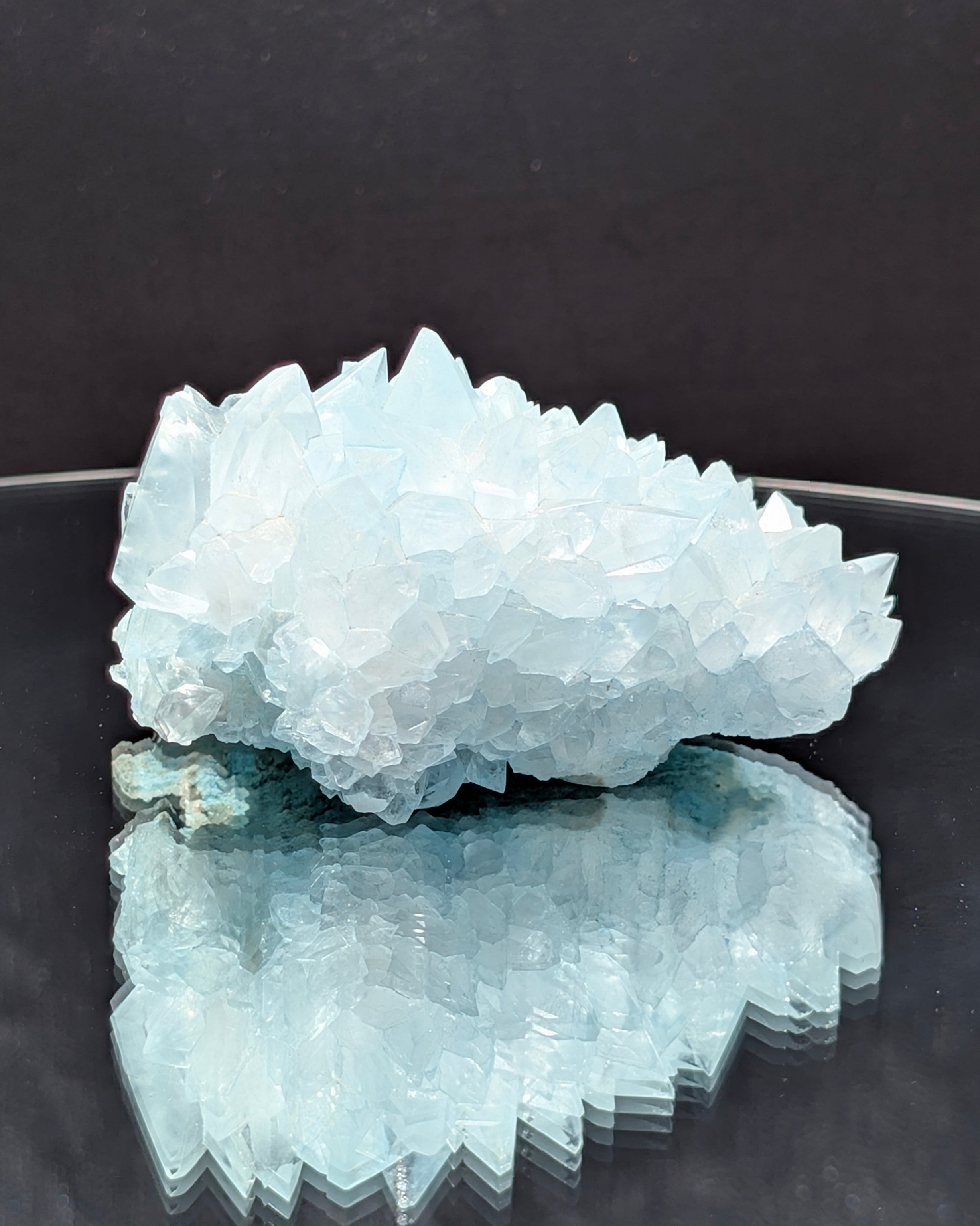 Heklaite cluster E