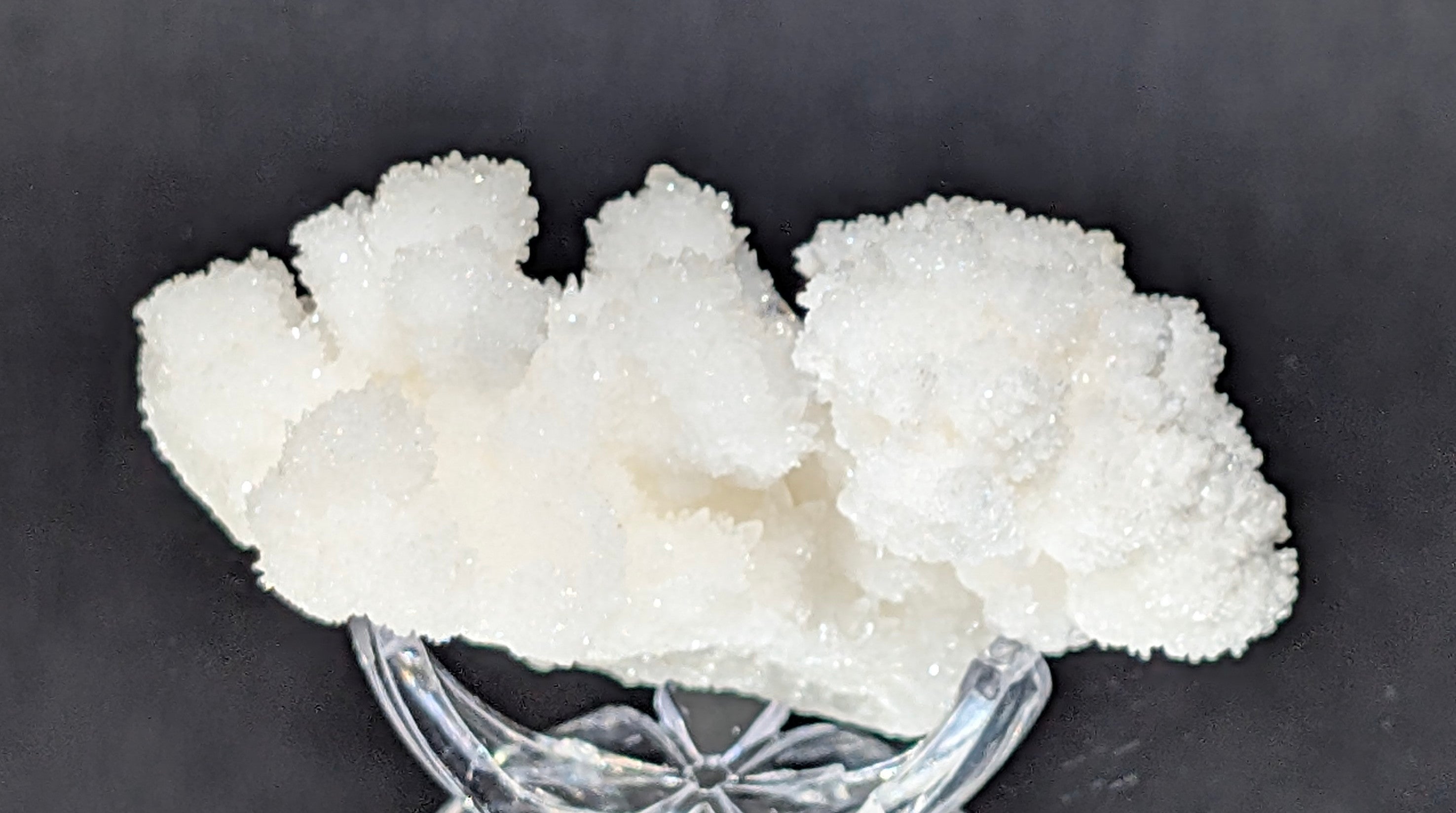 Fluorescent Aragonite Cluster I