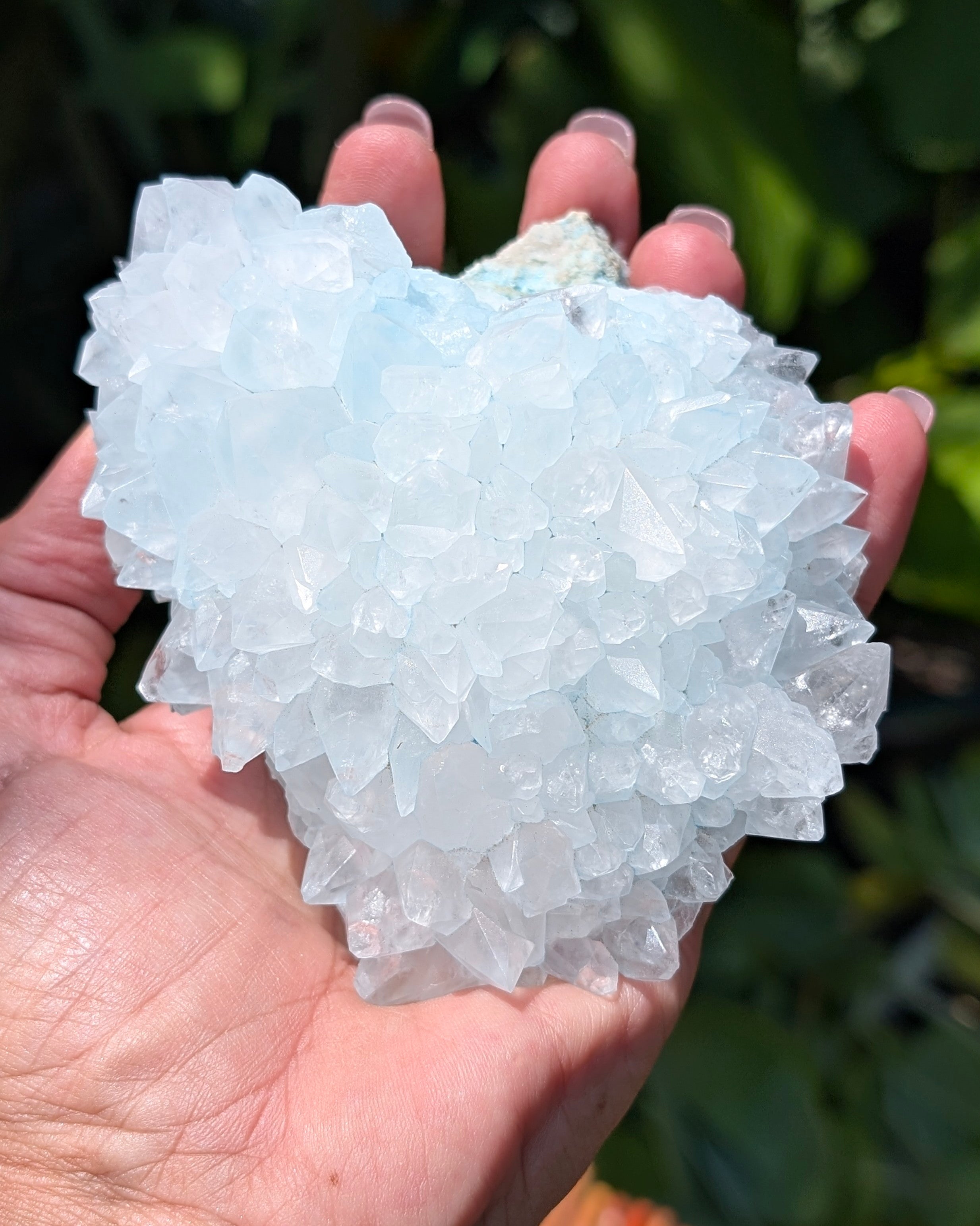 Heklaite cluster E