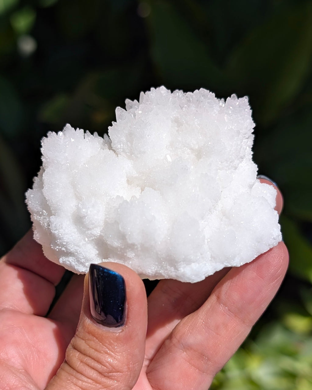 Fluorescent Aragonite - Opt. J