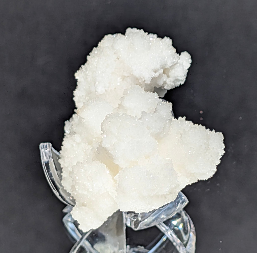 Fluorescent Aragonite Cluster I