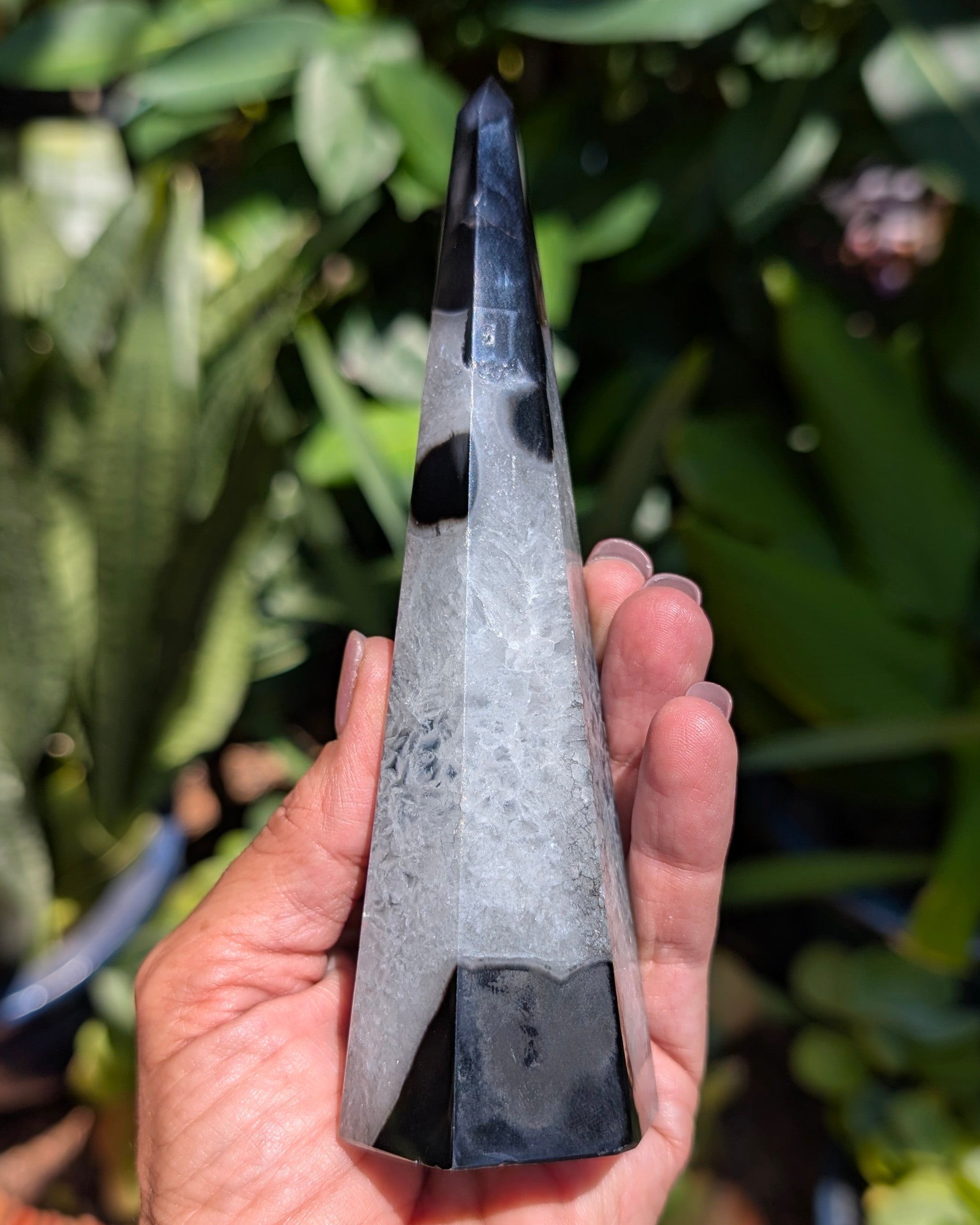 Black Sardonyx Agate Generator
