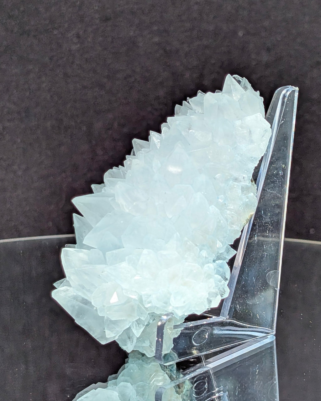 Heklaite cluster E