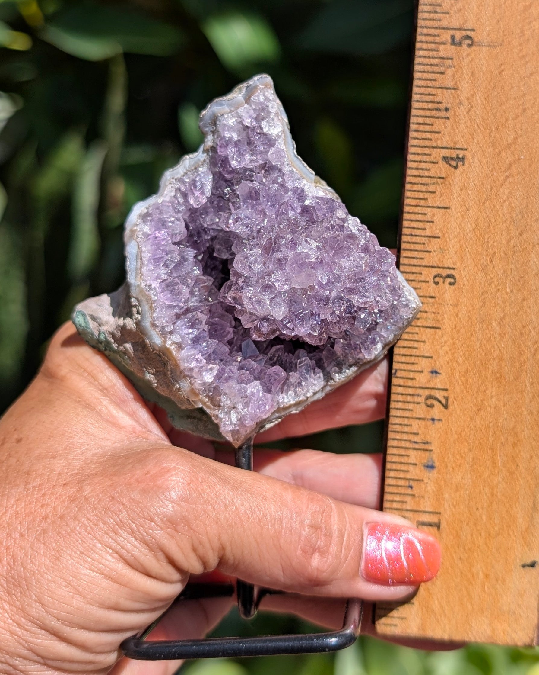 Druzy Amethyst on metal stand - Opt. C