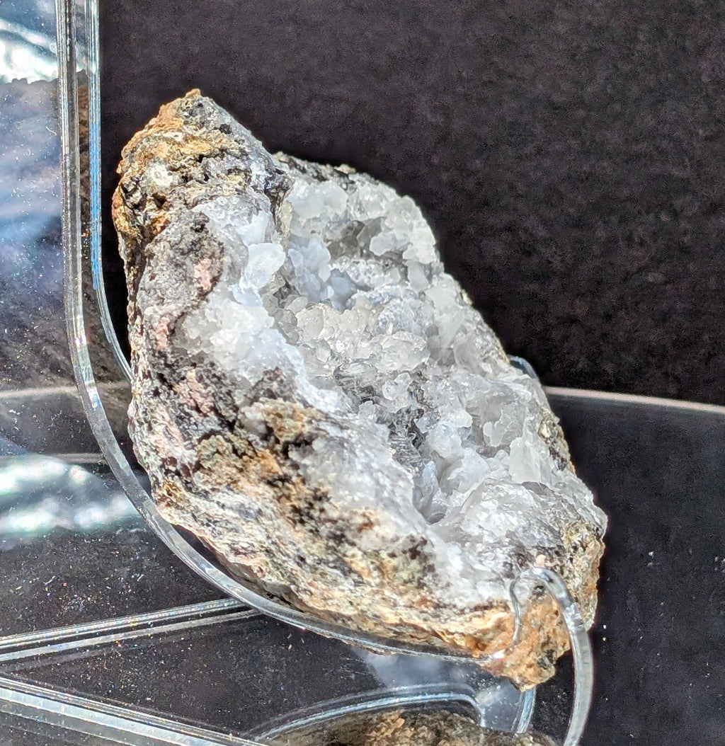 Fluorescent Trancas Geode with Helicites and Chalcedony F